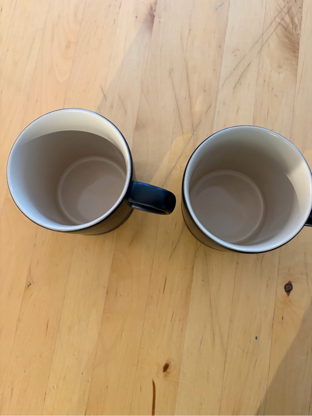 Le Creuset Matte Black Ceramic Mugs with Cream Interior - Set of 2 - Picture 4 of 4